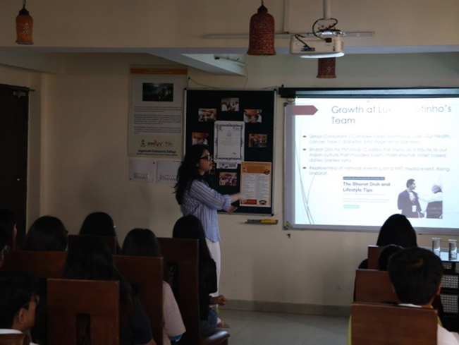 students attending diet session